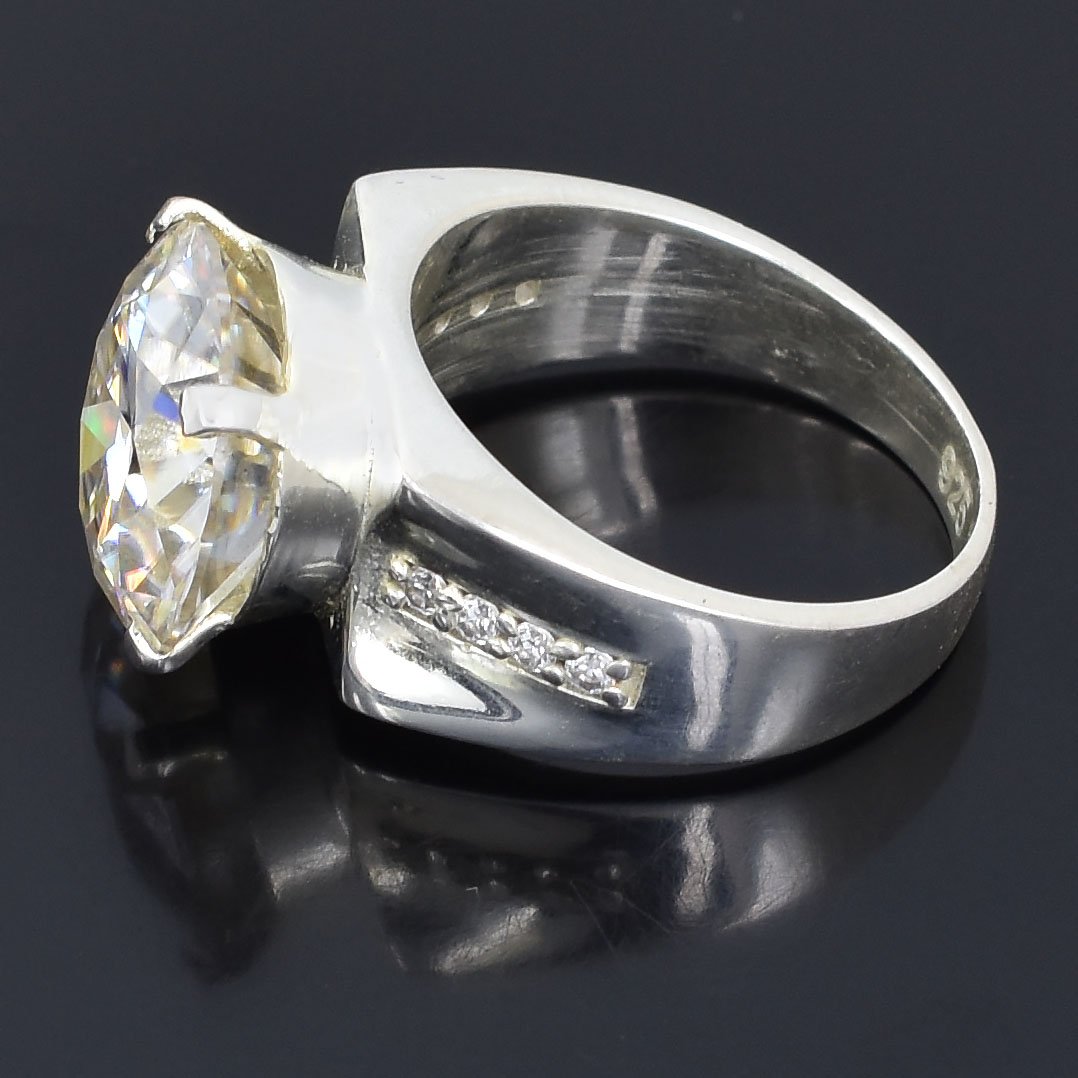 Rare 10Ct Lab Created Brilliant Cut White Diamond Men's Ring, Great Shine & Luster. Heavy Ring - Image 6